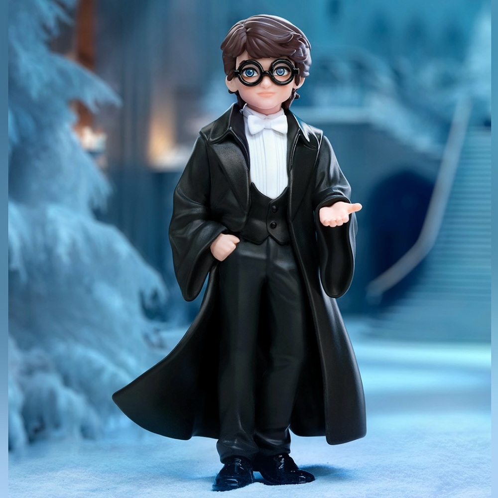 Pop Mart Harry Potter and the Goblet of Fire Series Figure - Harry at the Ball